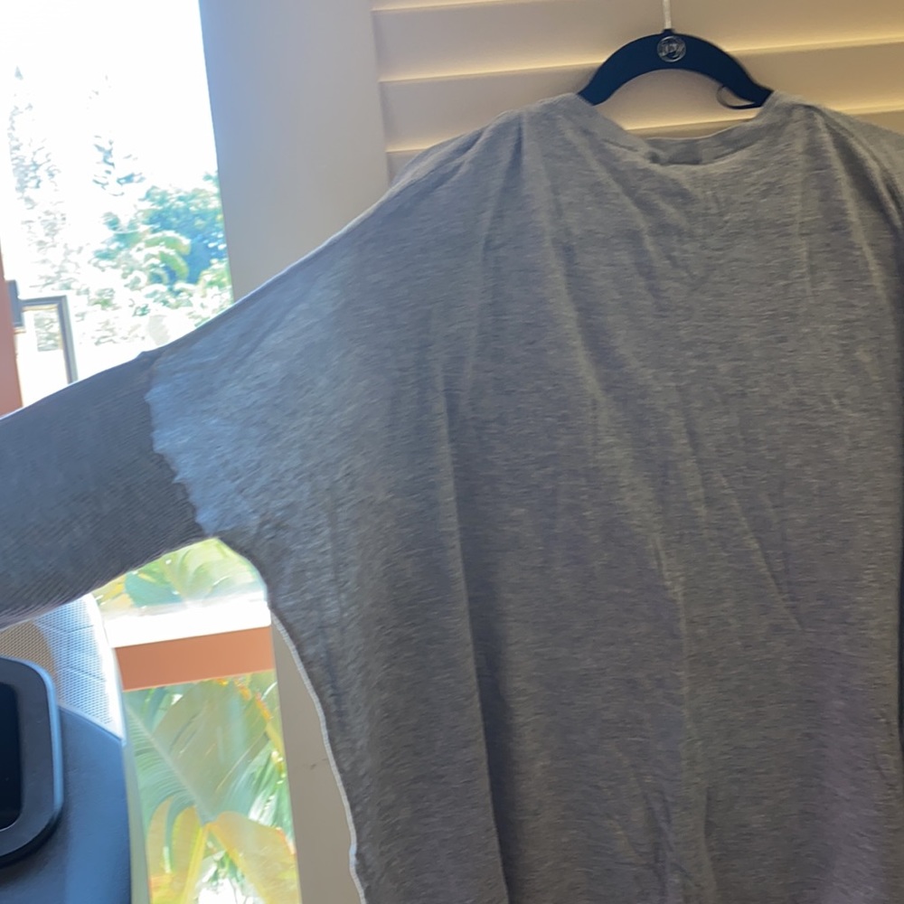 Oversized sweater - Picture 2 of 2